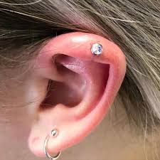 helix piercing oor