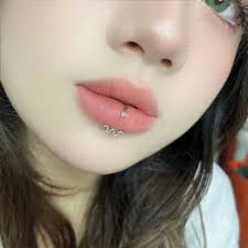 Lip Piercings Kopen: Ontdek de Perfecte Lipversiering voor Jou!