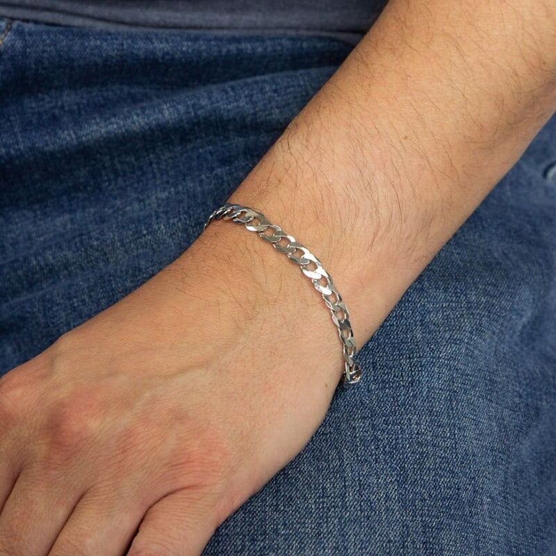 Stijlvolle Heren Zilveren Armband: Een Tijdloos Accessoire met Klasse