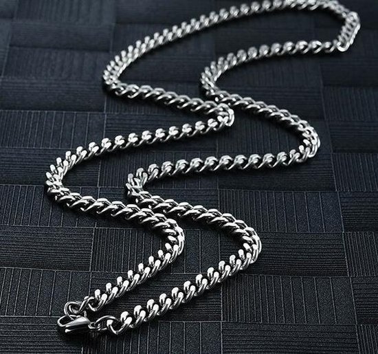 Stoere heren ketting: geef je outfit een krachtige uitstraling